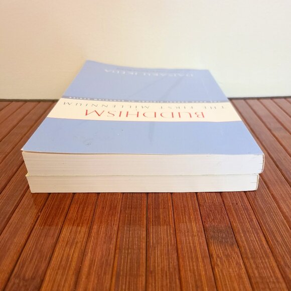 The Living Buddha & Buddhism - The First Millennium by Daisaku Ikeda - Picture 3 of 6